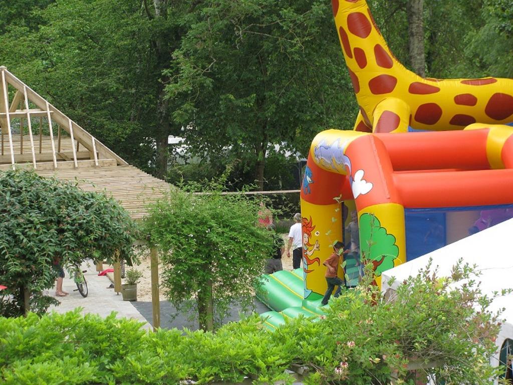 Camping Des Rochers Des Parcs Clécy Exteriér fotografie