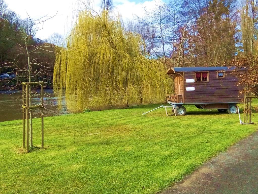 Camping Des Rochers Des Parcs Clécy Exteriér fotografie