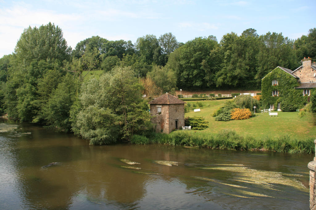 Hotel Camping Des Rochers Des Parcs Clécy Exteriér fotografie
